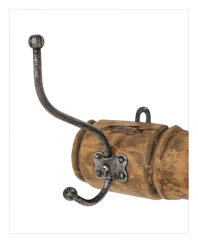 detail-vintage-iron-wood-french-coat-rack